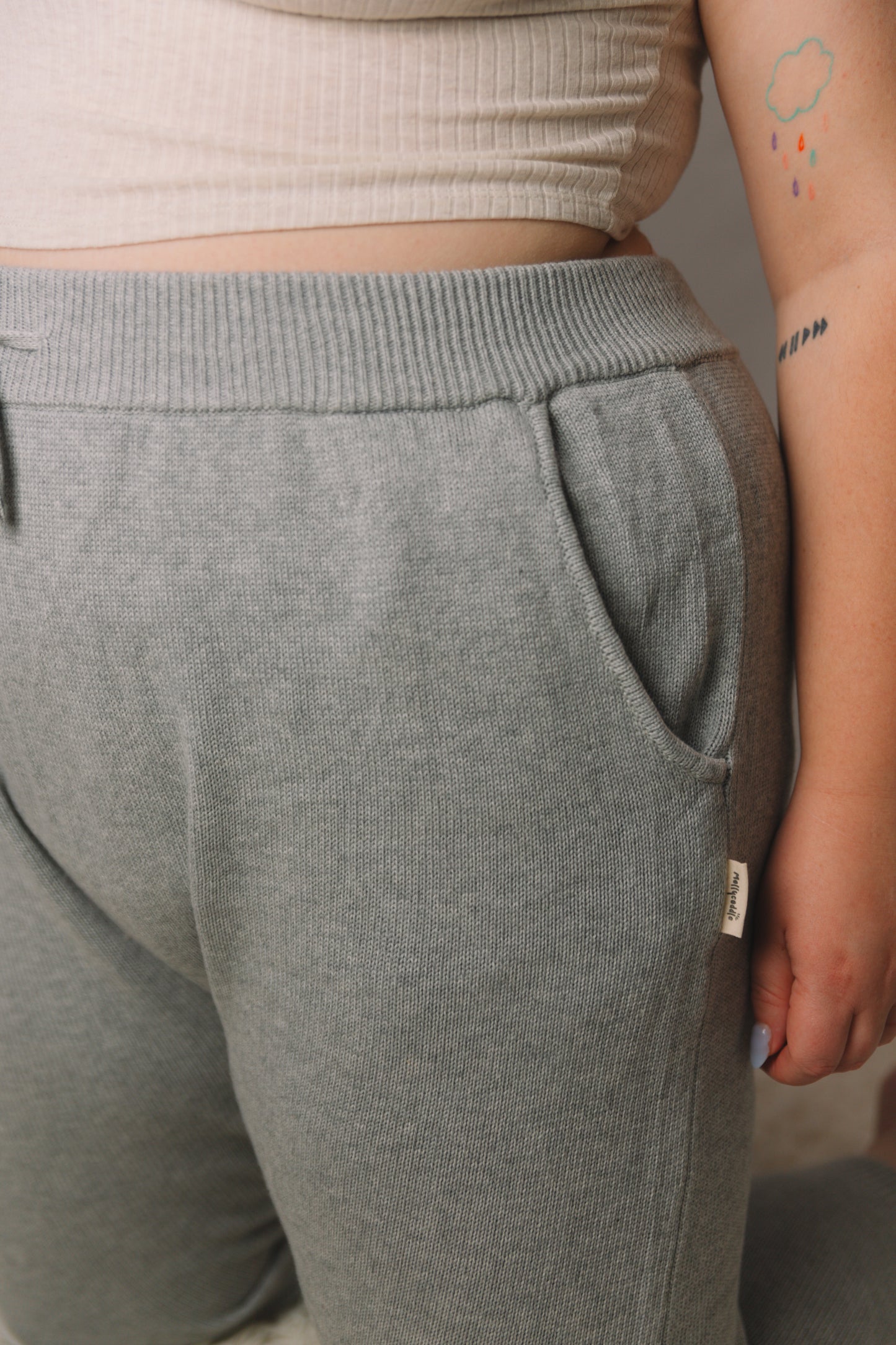 The Rylie - Grey Knitted Pants